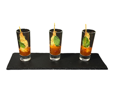 Панированные куриные кусочки с соусом