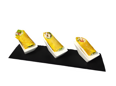 Яичный блинчик с салатом