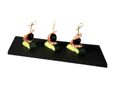 Канапе с огурцом маслиной и сырокопченой колбасой