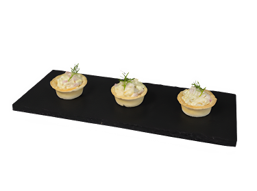 Тарталетка с мясным салатом