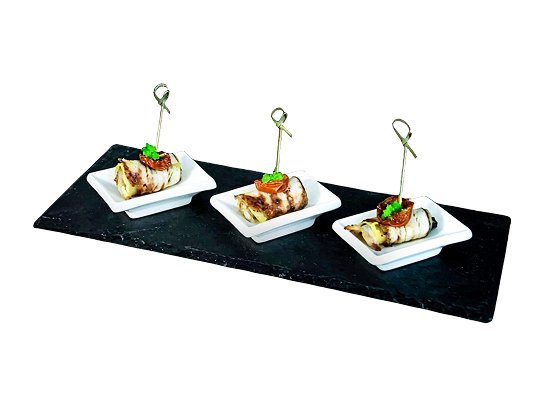 Канапе с угрем и дайконом